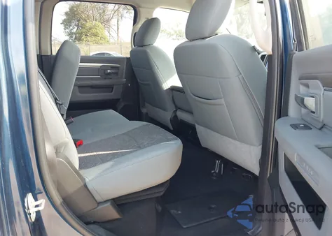 2019 Ram 1500 Classic Big Horn 4X4 5'7 Box из США, поврежденный, VIN 1C6RR7LT1KS689900